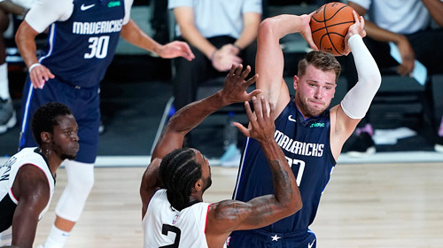  唐斯三分压哨绝杀，森林狼加时险胜快船