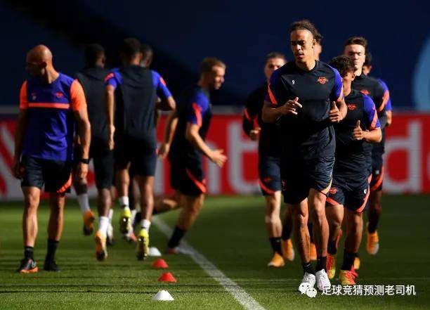  莱比锡红牛青年军发威主场大胜展现未来潜力